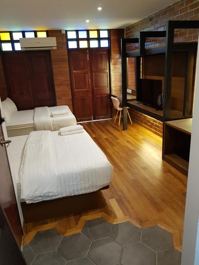 Little Kampung Studio Teluk Intan Exteriör bild