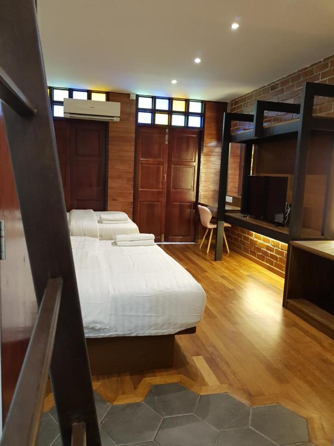 Little Kampung Studio Teluk Intan Exteriör bild